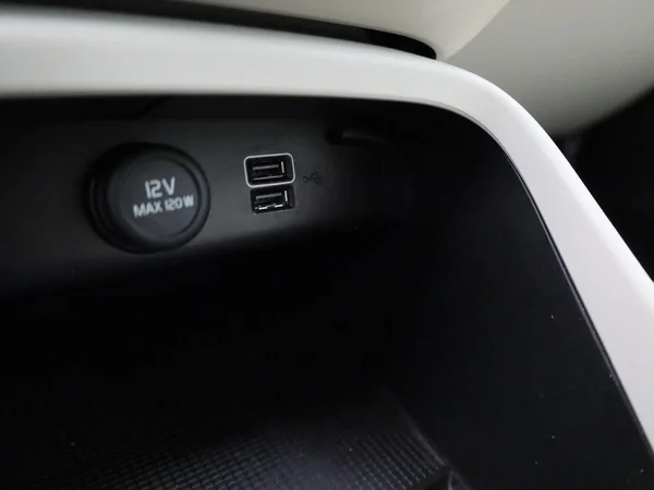 Volvo XC40 (2022) — foto 18 van 44