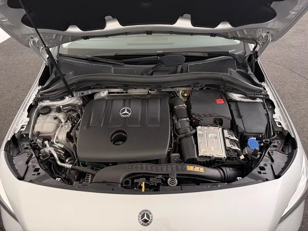 MERCEDES B 180 (2020) — foto 6 van 25