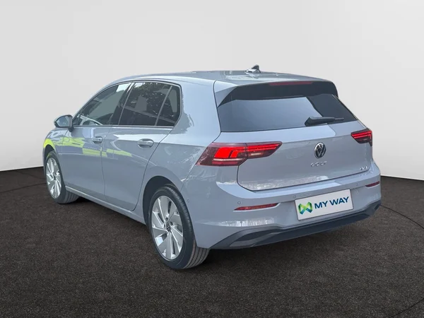 VOLKSWAGEN Golf VIII (2026) — foto 12 van 16