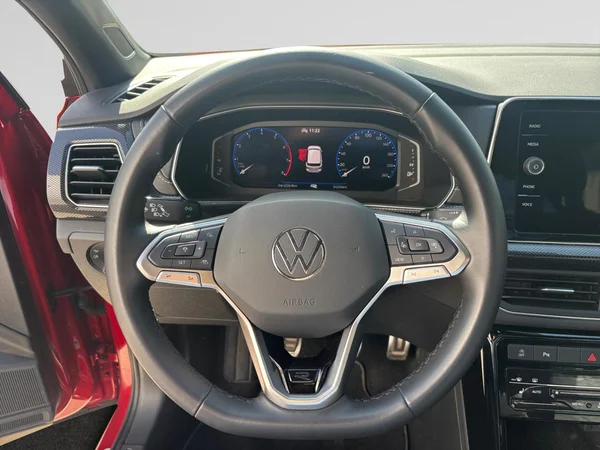 VOLKSWAGEN T-Cross (2024) — foto 4 van 24