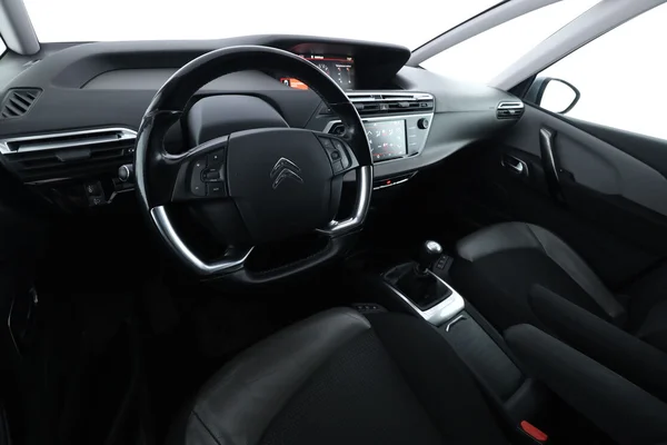 Citroen C4 (2017) — foto 2 van 16