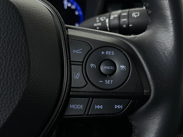 TOYOTA Corolla (2022) — foto 9 van 28