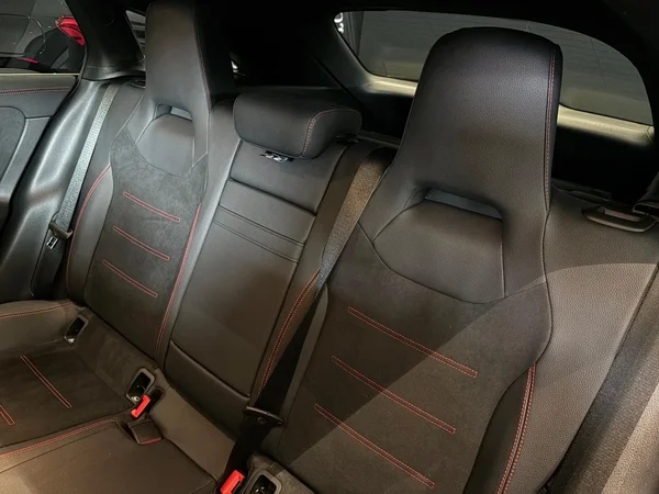 Mercedes-Benz CLA (2025) — foto 4 van 15