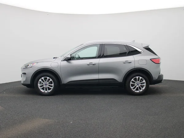Ford Kuga (2023) — foto 34 van 42