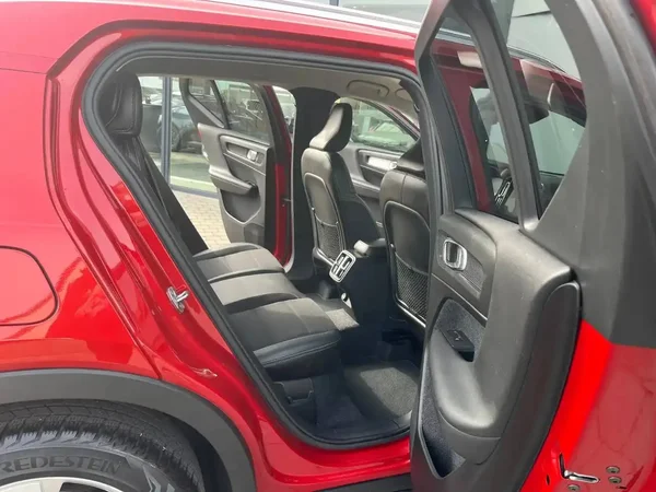 Volvo Xc40 (2018) — foto 4 van 17