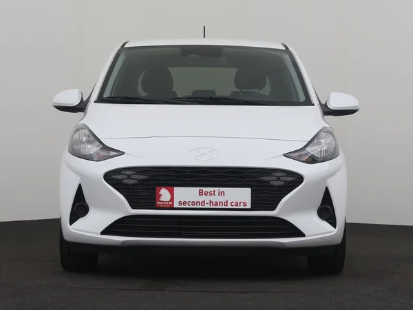 HYUNDAI i10 (2025) — foto 23 van 25