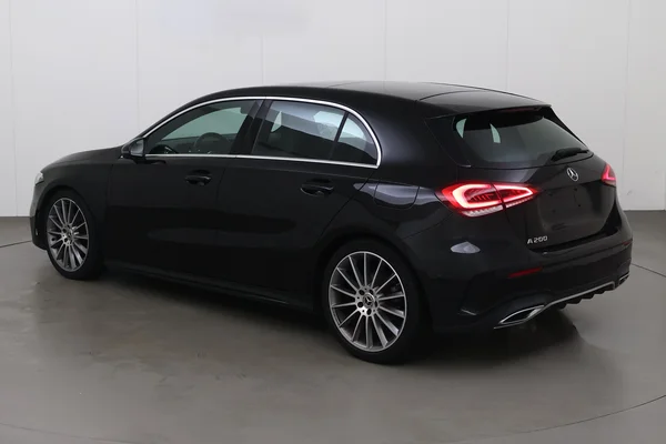 Mercedes-Benz A-Class (W177) (2021) — foto 16 van 22