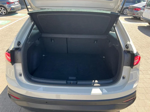 VOLKSWAGEN Taigo (2023) — foto 6 van 24