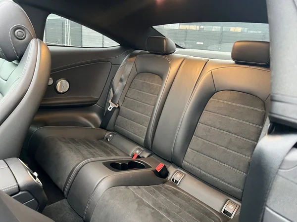 MERCEDES-BENZ Coupe C (2021) — foto 15 van 23