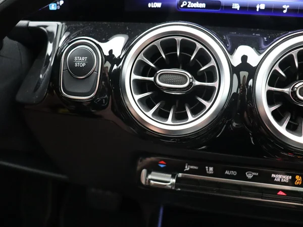 Mercedes-Benz EQA (2025) — foto 6 van 26