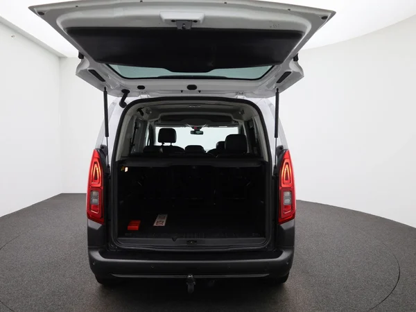 Opel Combo Life (2022) — foto 35 van 35