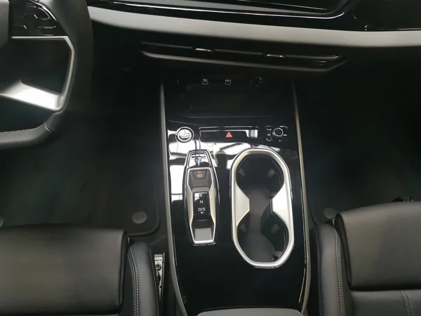 AUDI A6 e-hybrid (PHEV) (2025) — foto 7 van 16