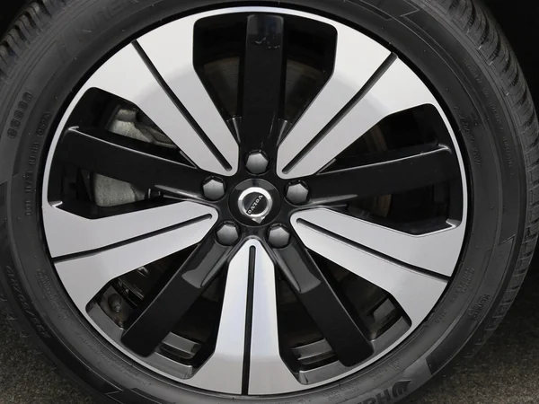 Volvo XC40 (2023) — foto 6 van 41