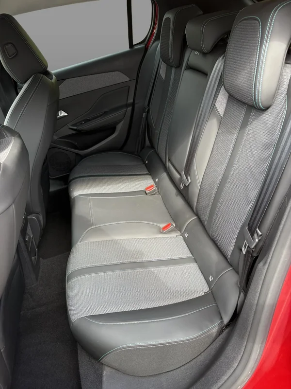 Peugeot 308 (2022) — foto 10 van 21