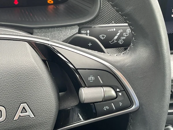 SKODA Kamiq (2025) — foto 5 van 24
