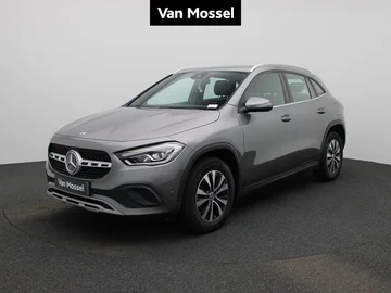 Mercedes-Benz GLA (2022)