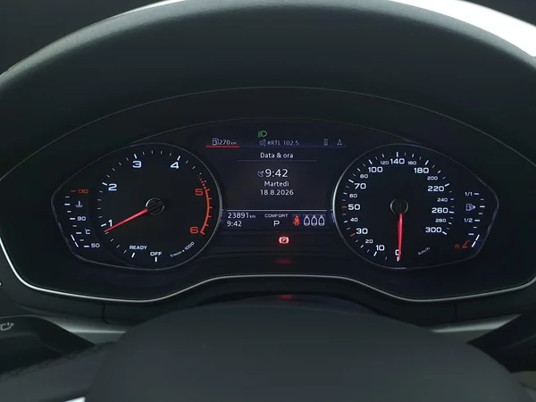 Audi A4 Allroad Quattro (2021) — foto 5 van 33