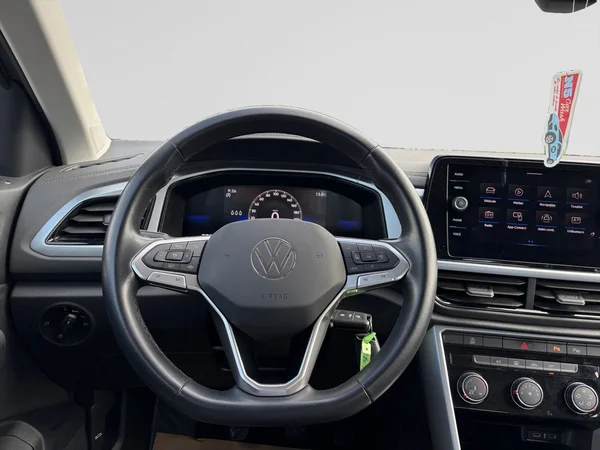 VOLKSWAGEN T-Roc (2023) — foto 9 van 10