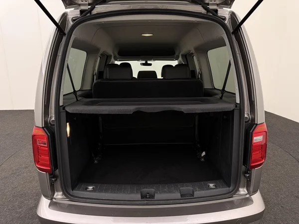 VOLKSWAGEN Caddy (2019) — foto 8 van 28