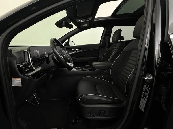 KIA Sportage (2023) — foto 2 van 31
