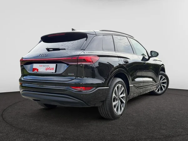 AUDI Q6 e-tron (2025) — foto 20 van 24