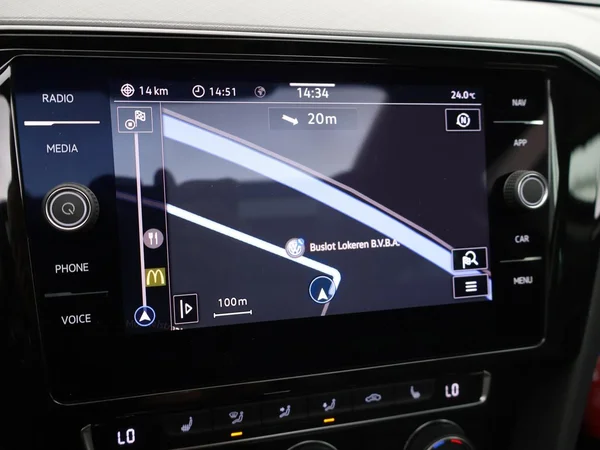 VOLKSWAGEN Passat SW Dsl (2021) — foto 19 van 30