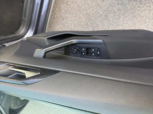VOLKSWAGEN Taigo (2023) — foto 3 van 21