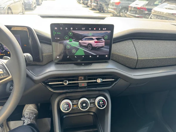 SKODA Kodiaq (2025) — foto 5 van 24