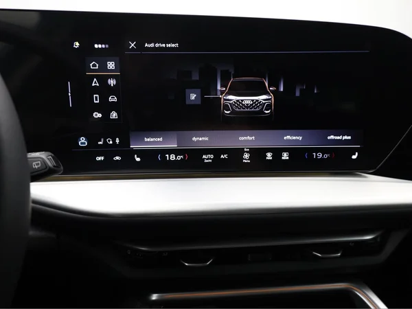 AUDI Q5 Dsl (2025) — foto 15 van 24