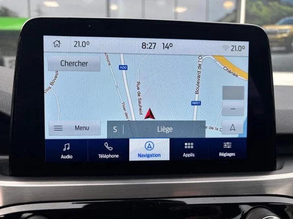 FORD Kuga (2022) — foto 8 van 28