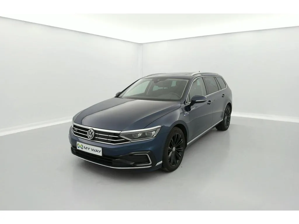 VOLKSWAGEN Passat Variant GTE 1122_37144_2020