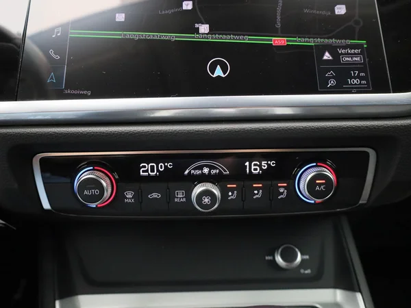 Audi Q3 (2023) — foto 14 van 42