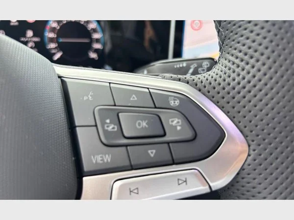 VOLKSWAGEN GOLF (2026) — foto 9 van 23