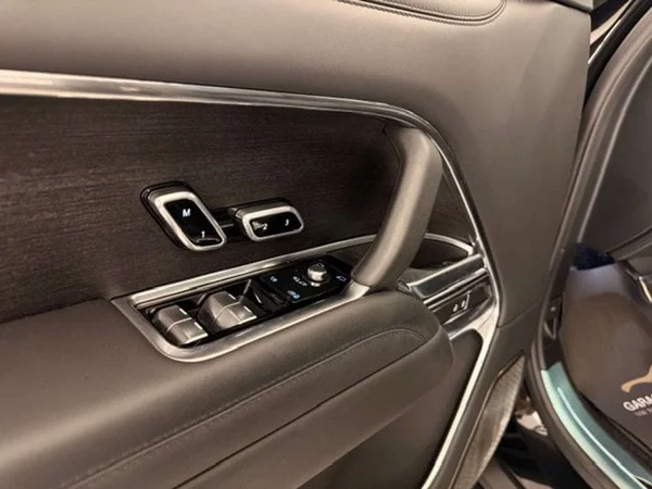 Land Rover Range Rover (2025) — foto 8 van 25