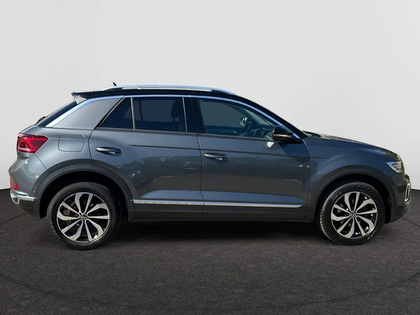 VOLKSWAGEN T-Roc (2023) — foto 23 van 24