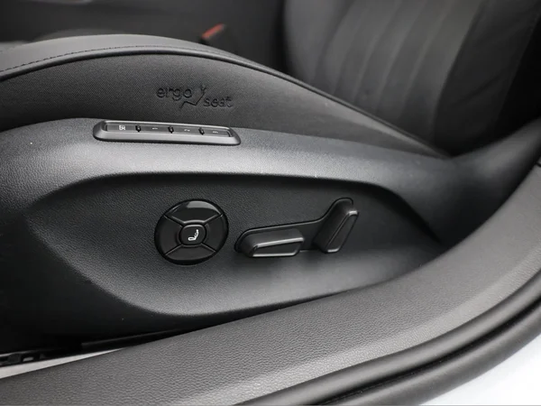 SKODA Superb Combi Dsl (2024) — foto 9 van 25