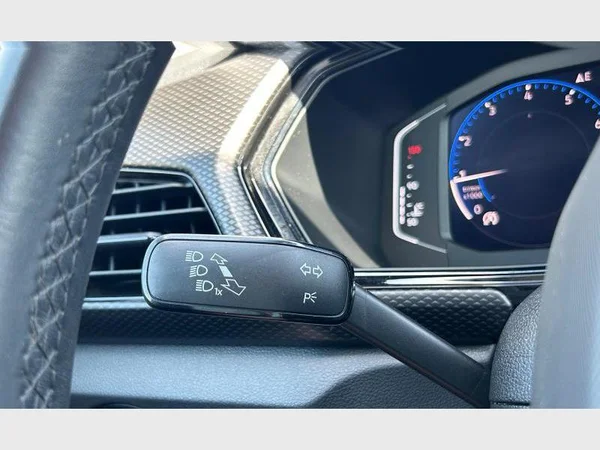 Volkswagen T-Cross (2021) — foto 17 van 29