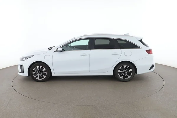 Kia cee'd (2020) — foto 9 van 16