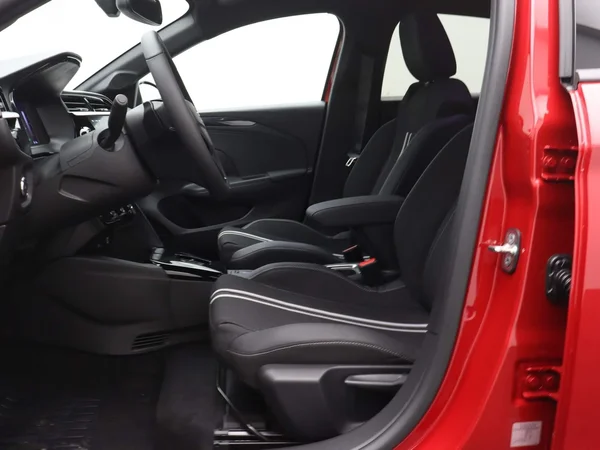 Opel Corsa (2025) — foto 2 van 18