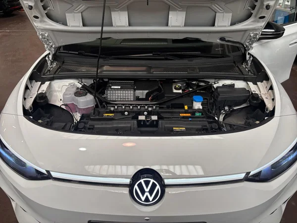 VOLKSWAGEN ID.7 Tourer (2026) — foto 15 van 24