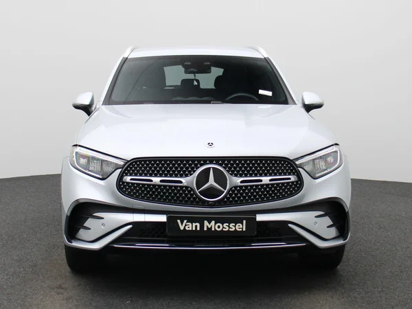 Mercedes-Benz GLC (2025) — foto 23 van 49