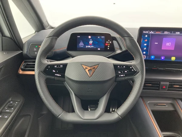 CUPRA Born (2022) — foto 32 van 32