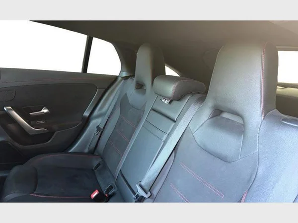 Mercedes-Benz CLA 180 (2021) — foto 4 van 25