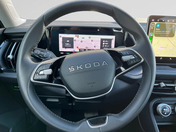 SKODA Kodiaq (2026) — foto 6 van 20