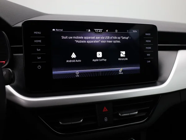 SKODA Kamiq (2022) — foto 11 van 21
