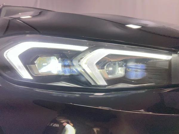 BMW 320 (2023) — foto 23 van 29