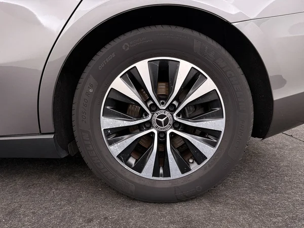 MERCEDES A 180 (2021) — foto 7 van 30