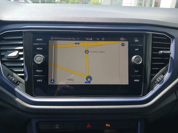 VOLKSWAGEN T-Roc (2021) — foto 18 van 18