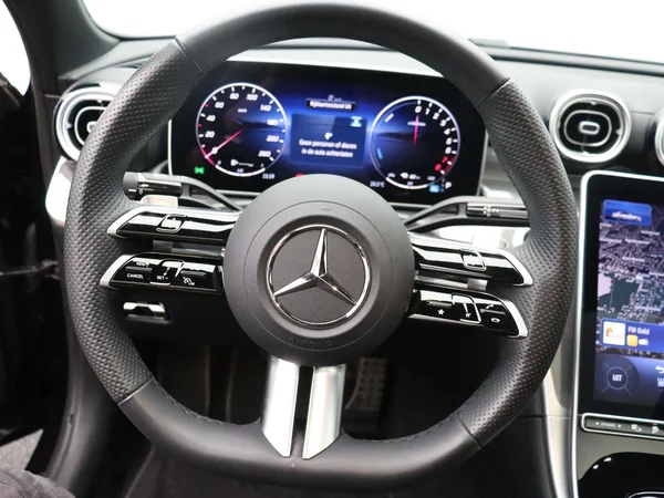 Mercedes-Benz C-Klasse (2025) — foto 7 van 26