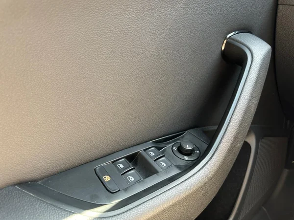 SKODA Superb Combi Dsl (2023) — foto 6 van 22